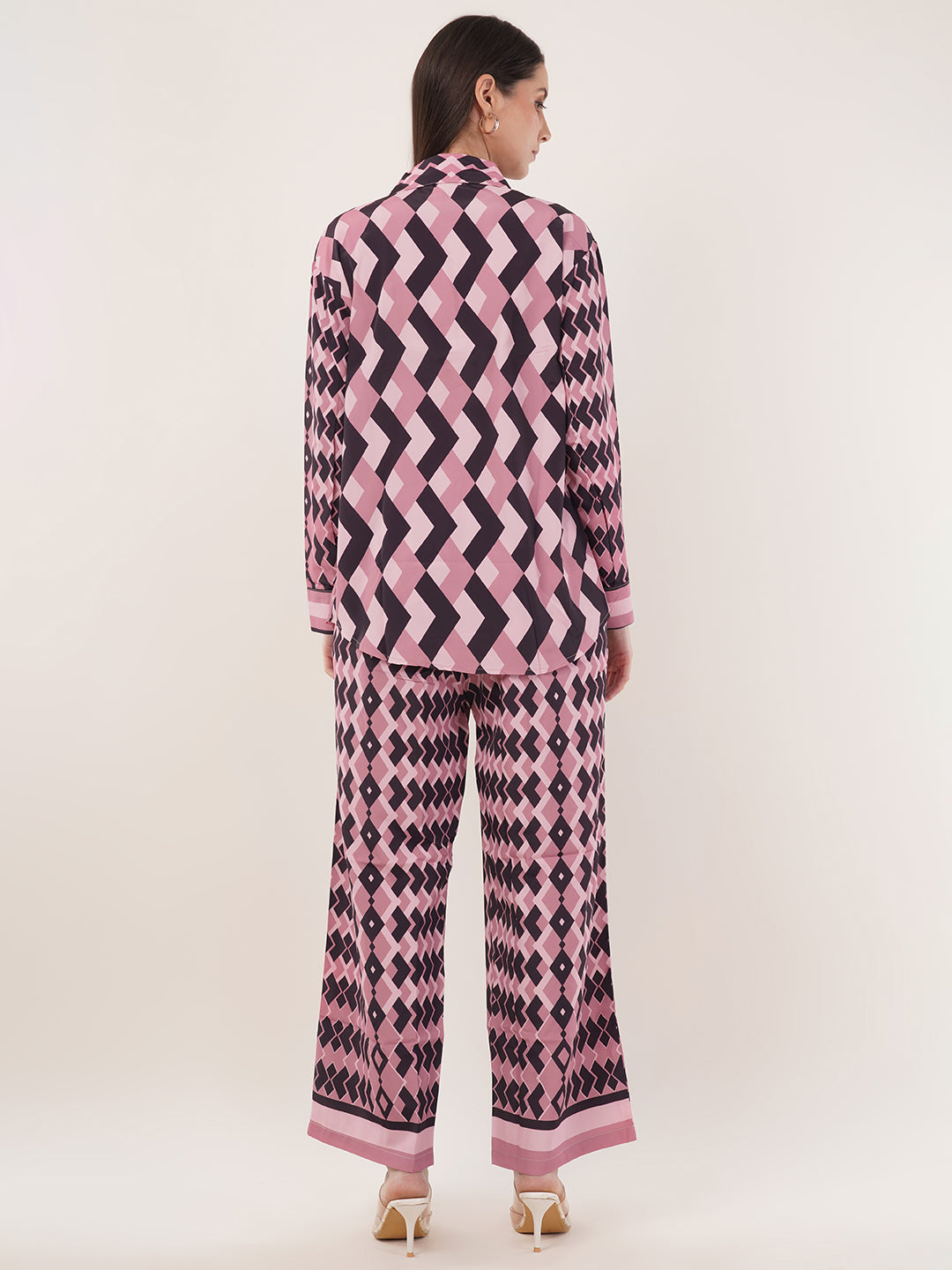 Clobug Women Printed Full Sleeve Crepe Shirt & Pant Co-ord Set