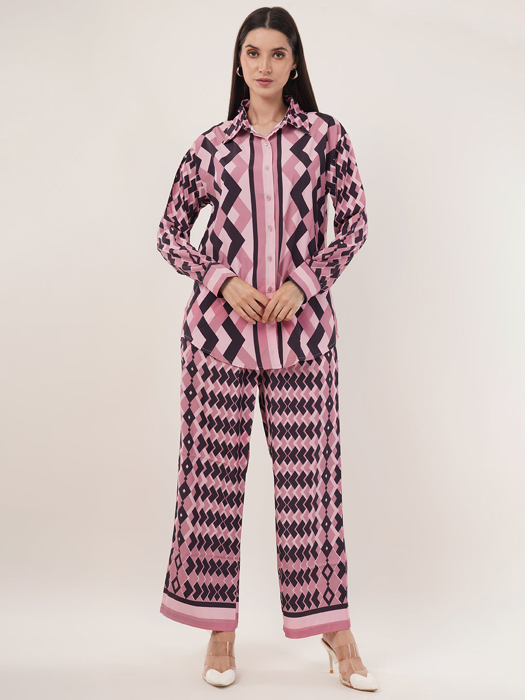 Clobug Women Printed Full Sleeve Crepe Shirt & Pant Co-ord Set