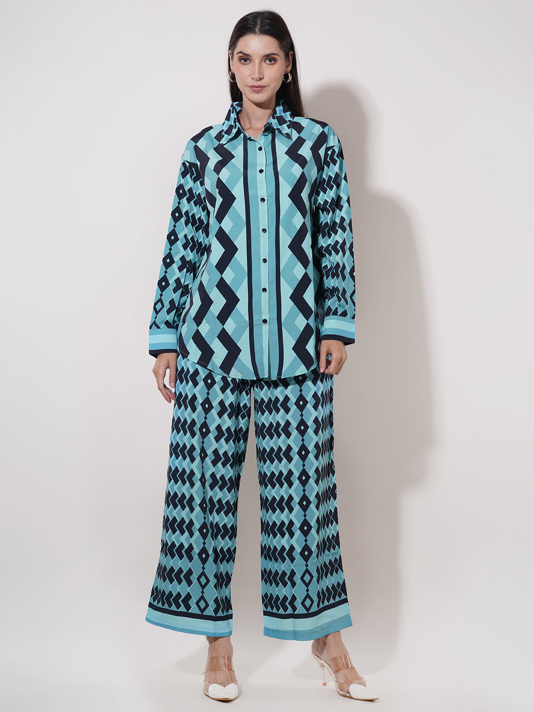 Clobug Women Printed Full Sleeve Crepe Shirt & Pant Co-ord Set