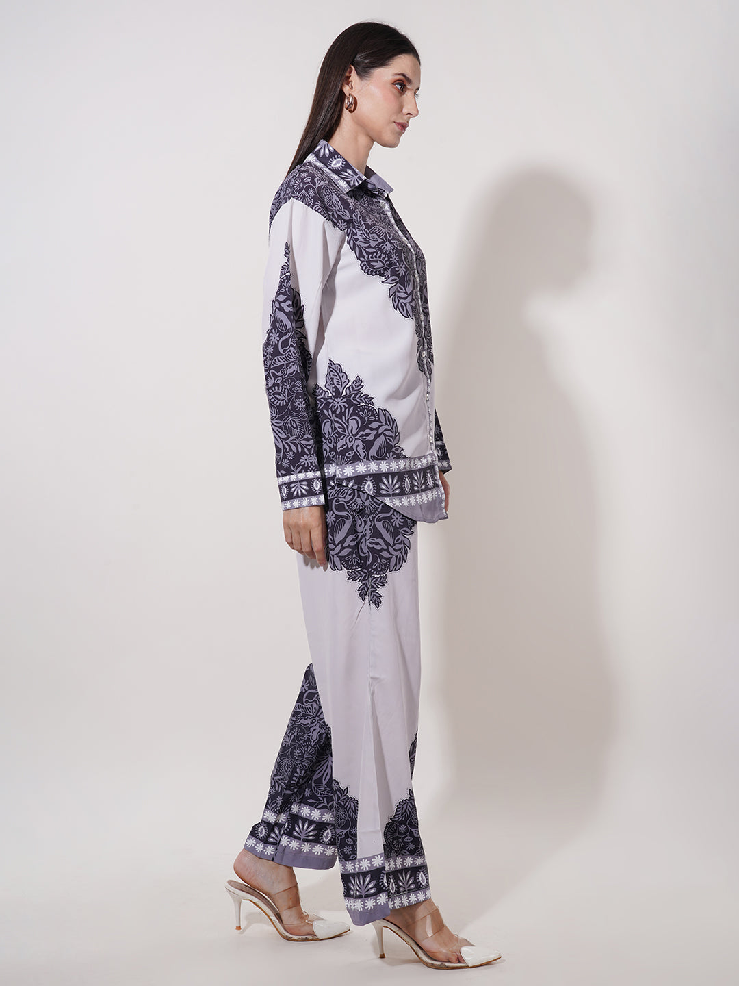 Clobug Women Printed Full Sleeve Crepe Shirt & Pant Co-ord Set