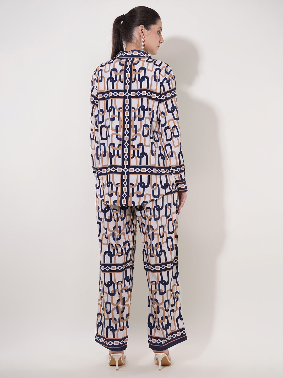 Clobug Women Printed Full Sleeve Crepe Shirt & Pant Co-ord Set