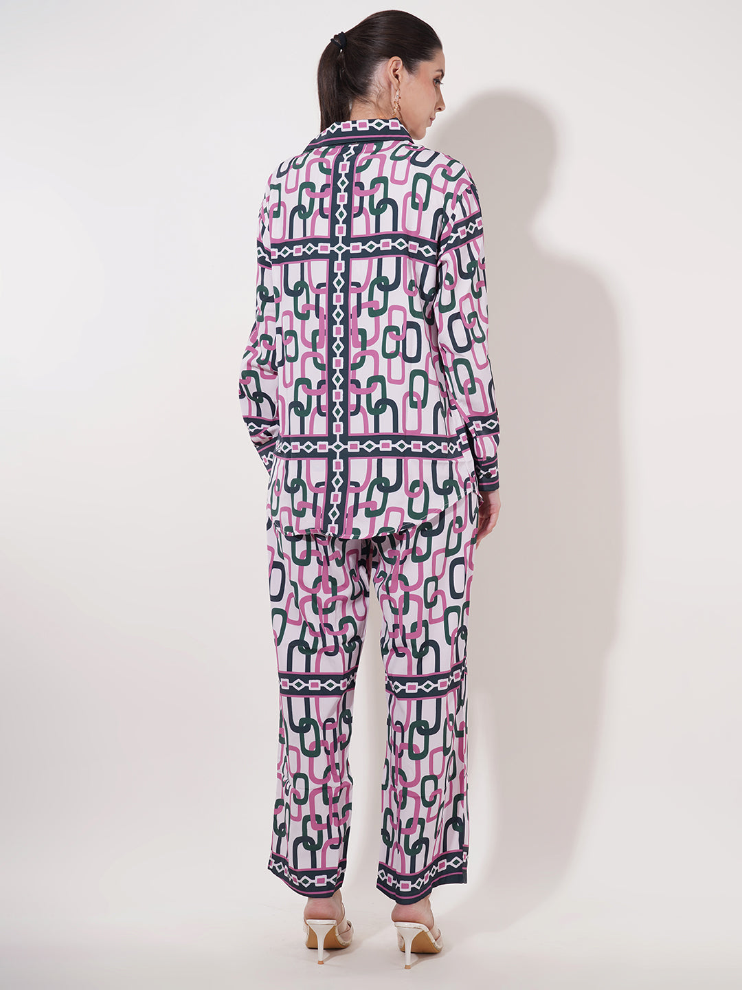 Clobug Women Printed Full Sleeve Crepe Shirt & Pant Co-ord Set