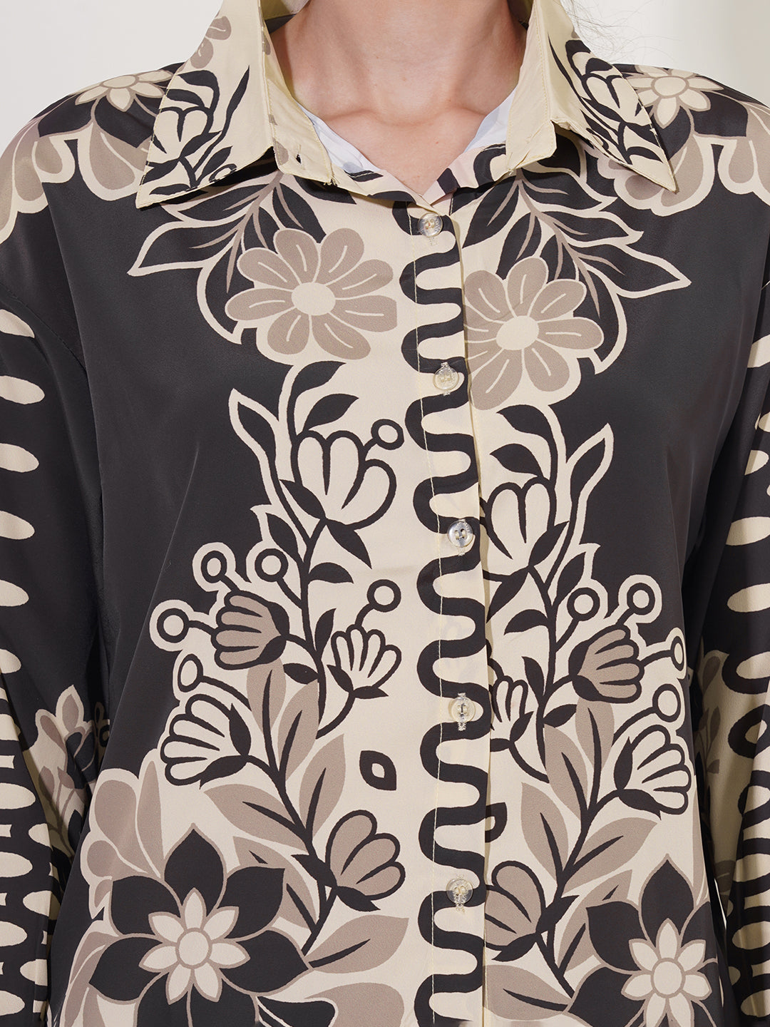 Clobug Women Printed Full Sleeve Crepe Shirt & Pant Co-ord Set