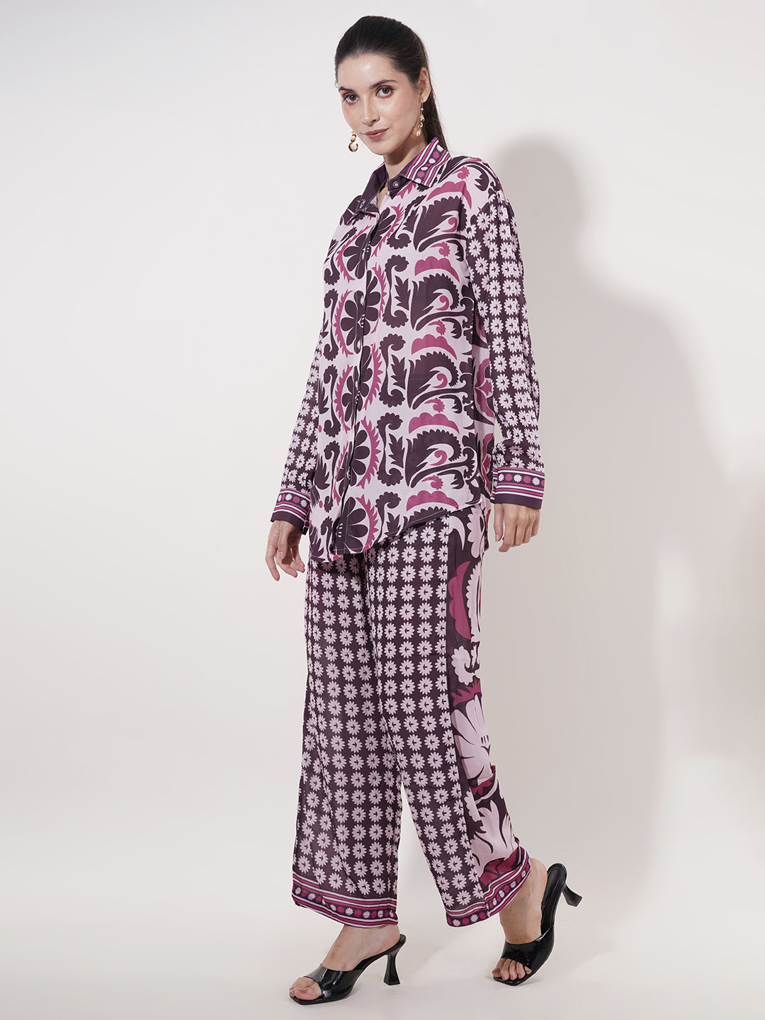 Clobug Women Printed Full Sleeve Crepe Shirt & Pant Co-ord Set