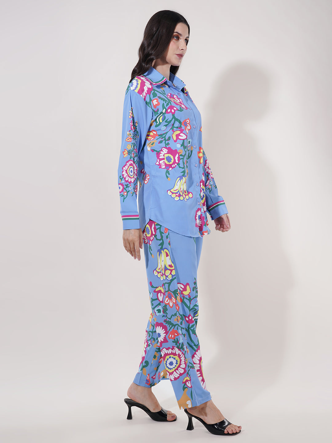 Clobug Women Printed Full Sleeve Crepe Shirt & Pant Co-ord Set
