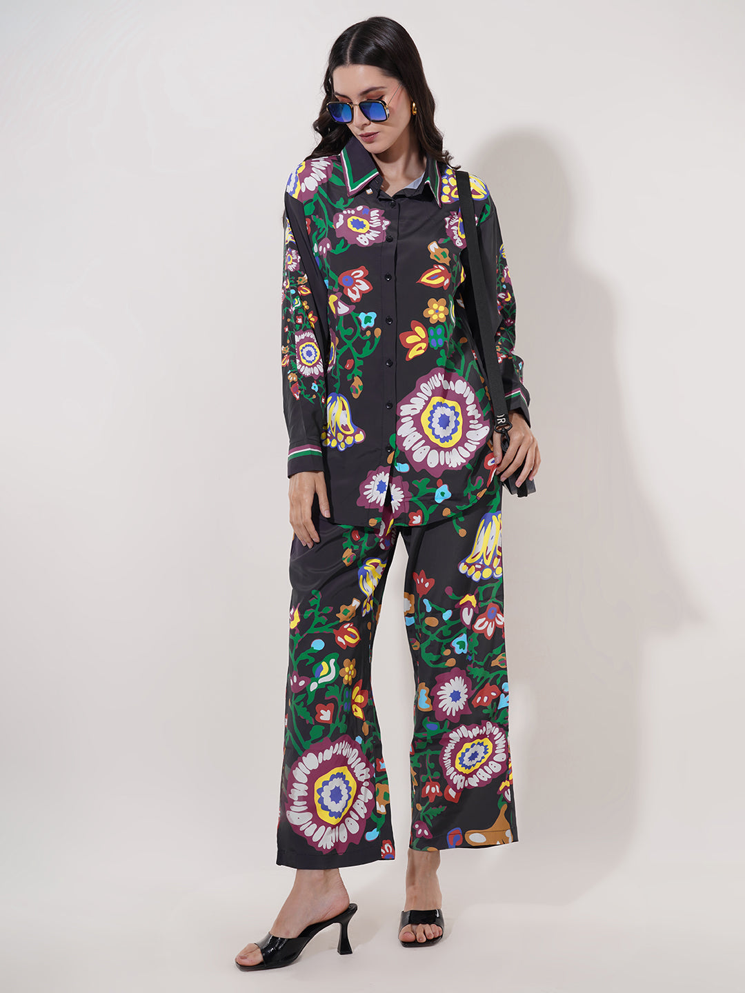 Clobug Women Printed Full Sleeve Crepe Shirt & Pant Co-ord Set