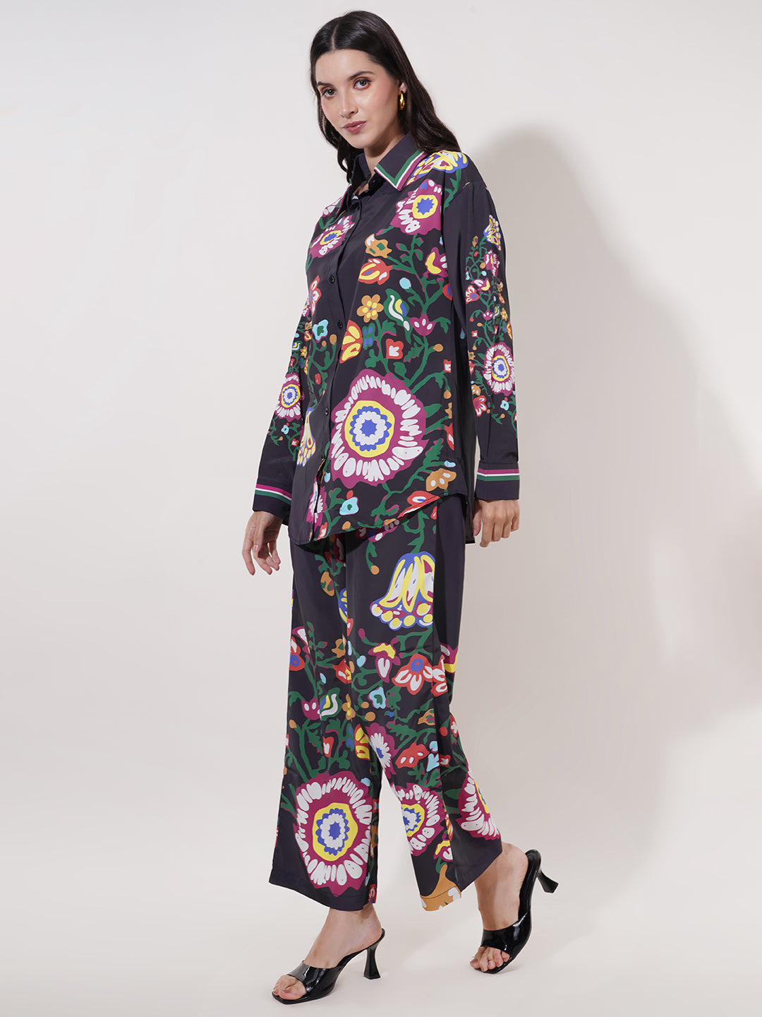 Clobug Women Printed Full Sleeve Crepe Shirt & Pant Co-ord Set