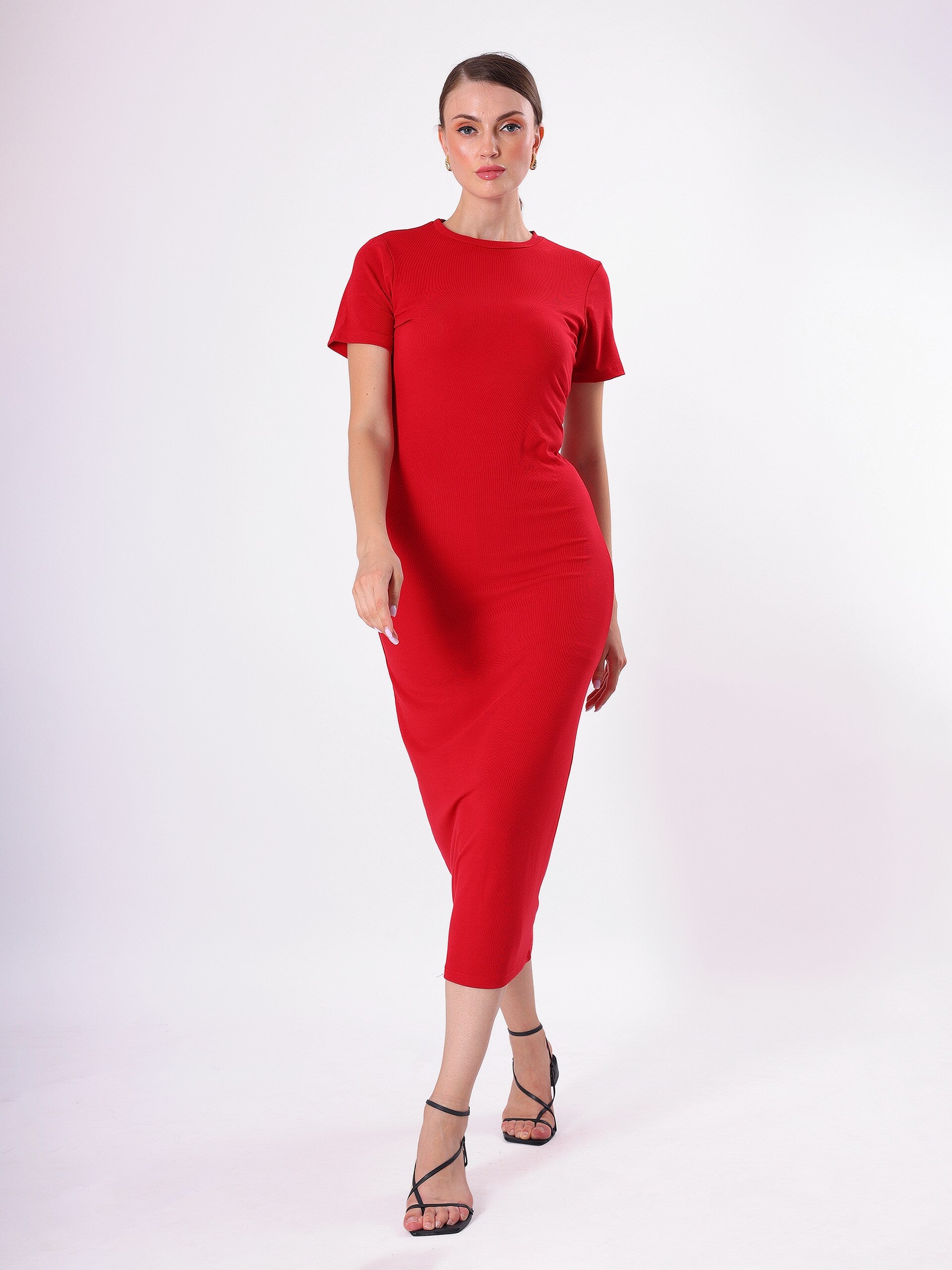 Solid Casual Round Neck & Half Sleeve Midi Dress