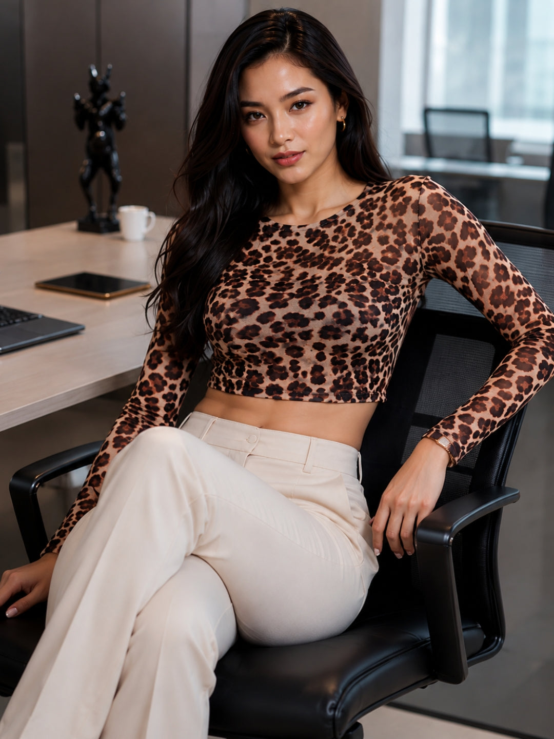 Clobug Women’s Animal Print Full Sleeve Crop Top