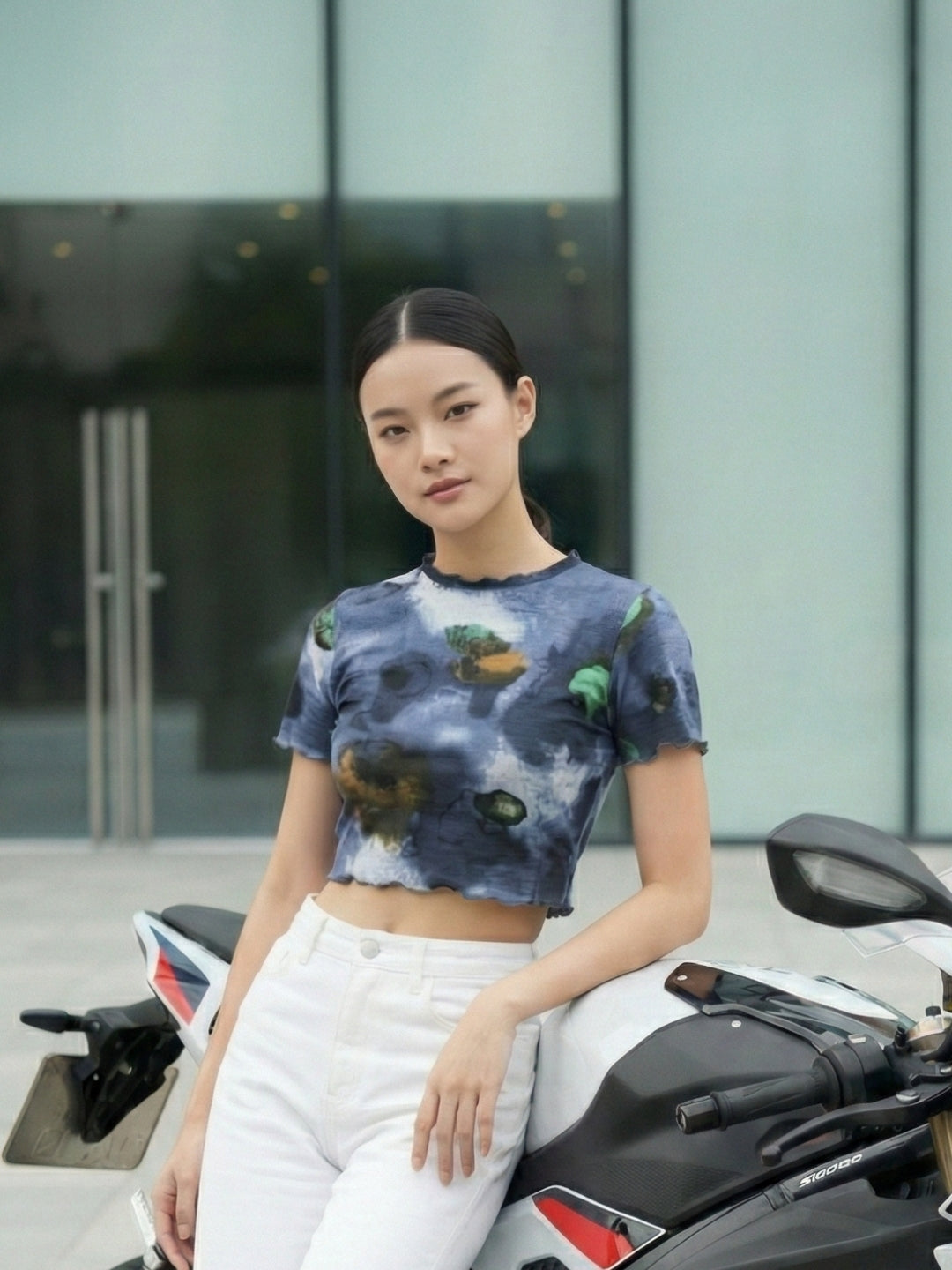 Clobug Women Printed Crop Top