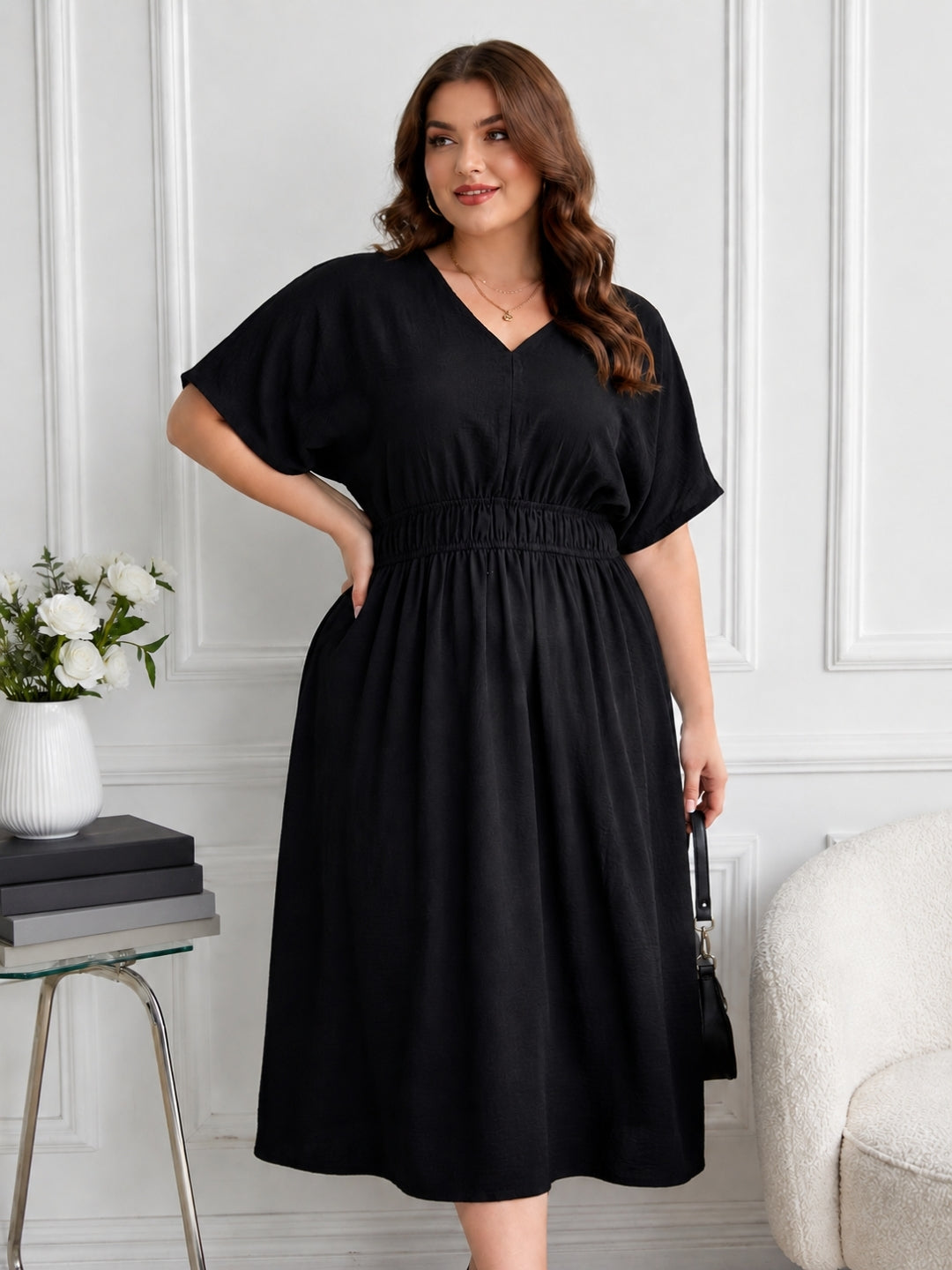 Women's Curve Solid Black V-Neck Midi Dress
