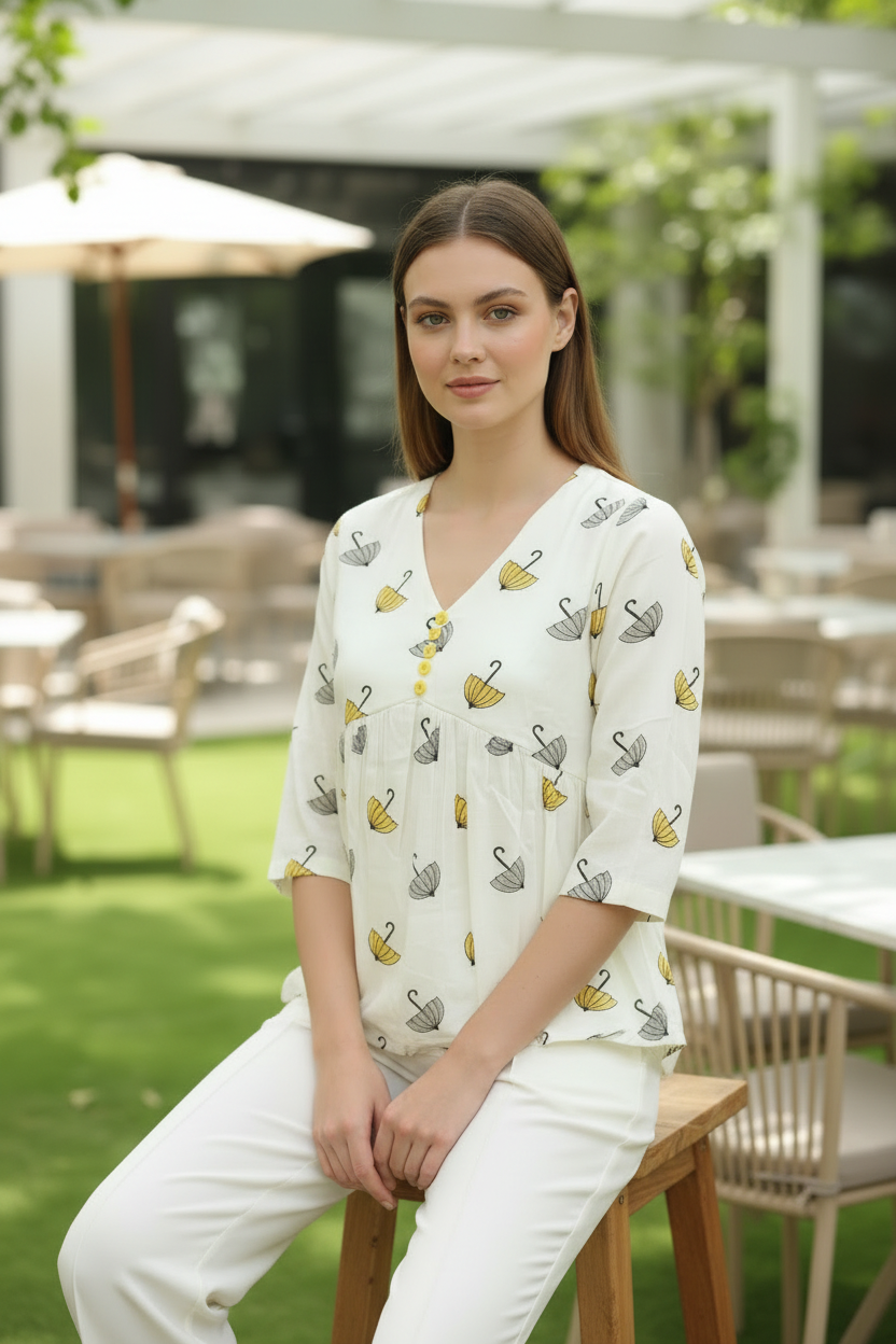 Clobug Women Floral Printed Top