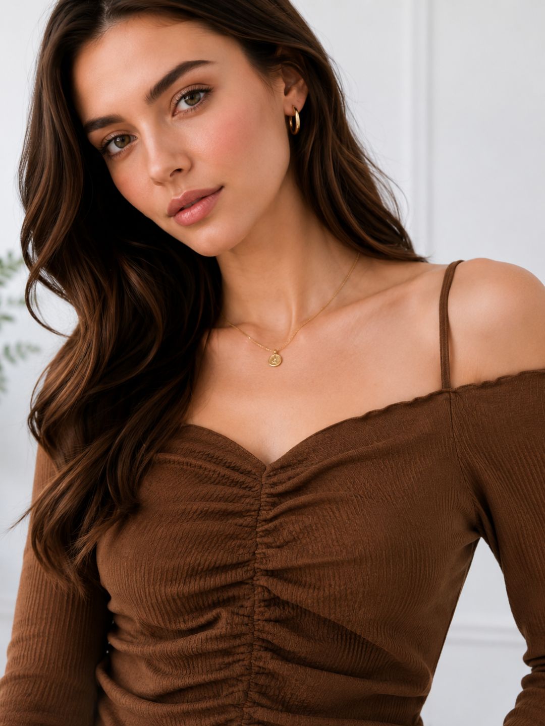 Women's Solid Off-Shoulder Ruched Crop Top