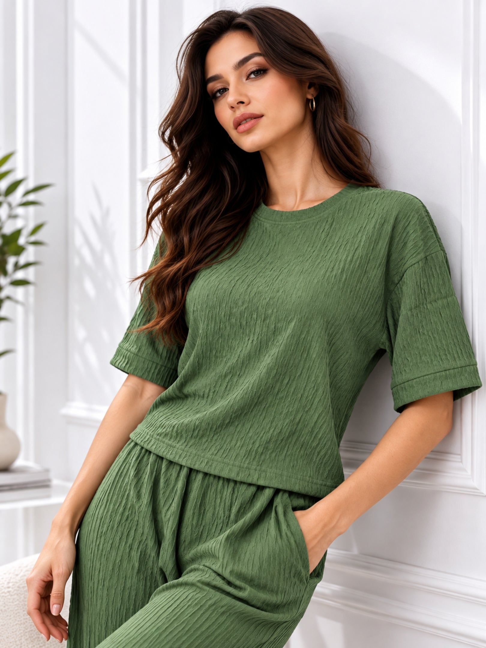 Clobug Crinkle co ord set with Round Neck & Half Sleeve