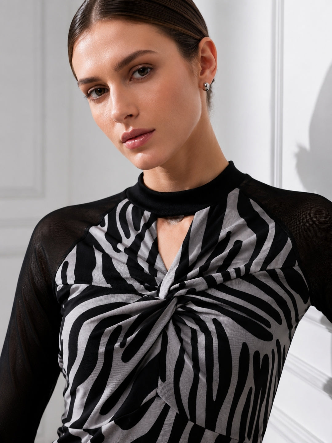 Clobug Women Printed Halter Neck Regular Mesh Top