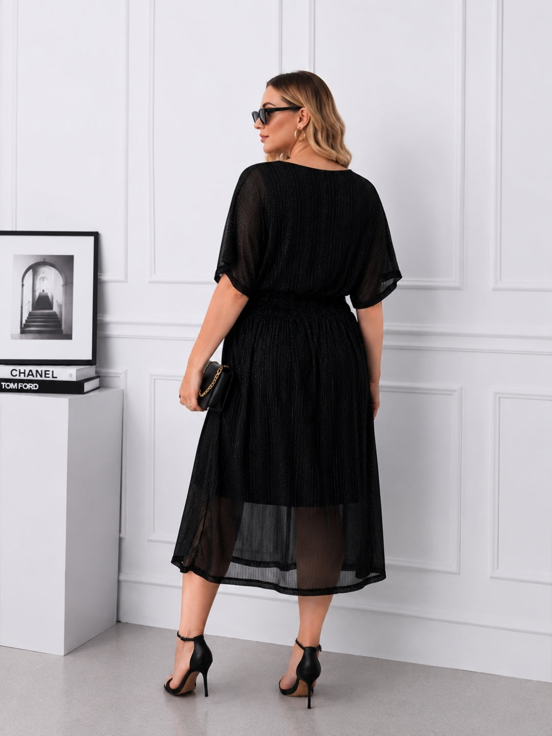 Women's Curve Solid Black V-Neck Mesh Dress