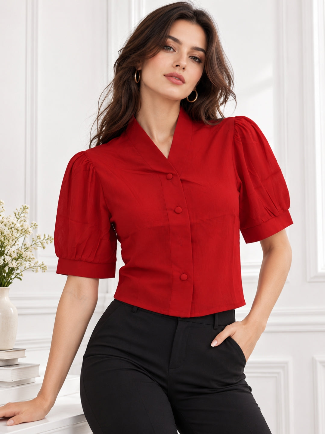 Clobug Solid V Neck Textured Crop Top