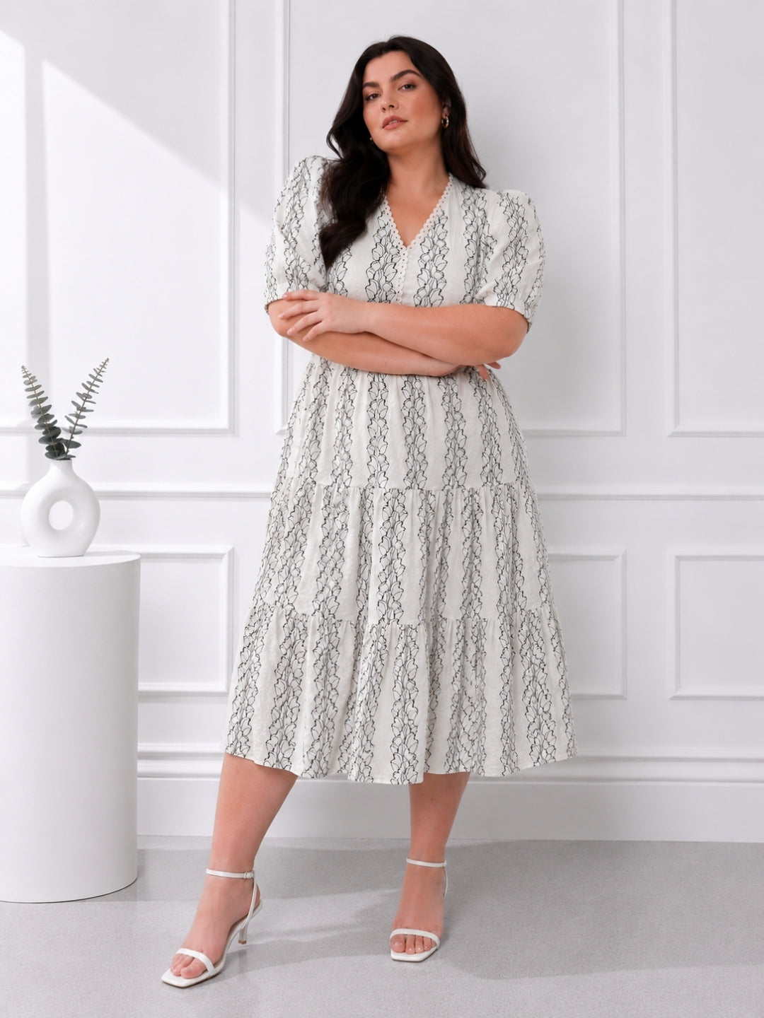 Women's Plus Size Floral Stripe Print Tiered Midi Dress