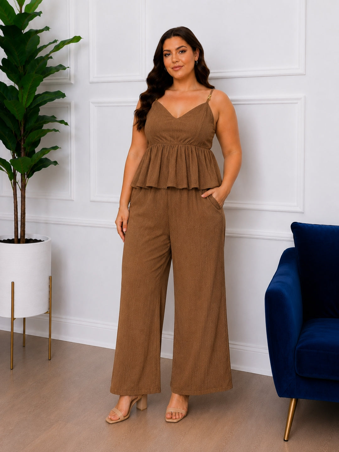 Women's Plus Size White Sweetheart Neck Top & Pant Co-Ord Set