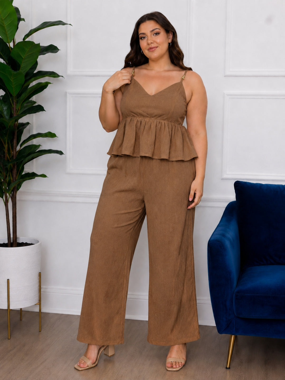 Women's Plus Size White Sweetheart Neck Top & Pant Co-Ord Set