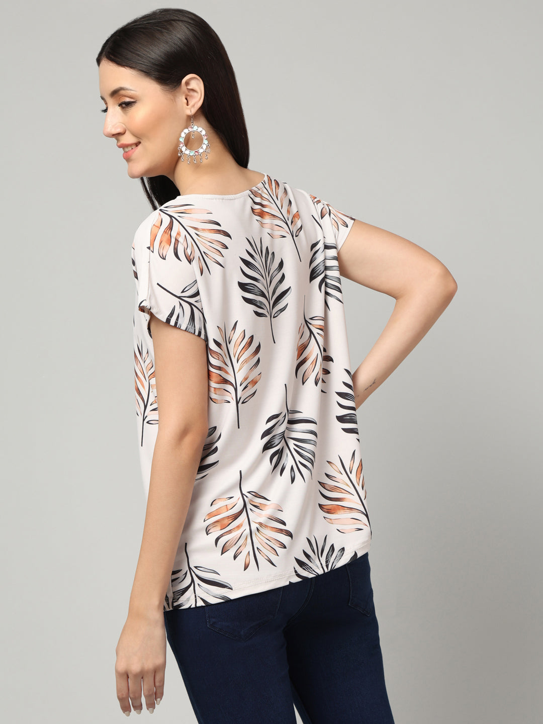 Clobug Stylish Printed Round Neck Top for Women – Trendy Summer Top