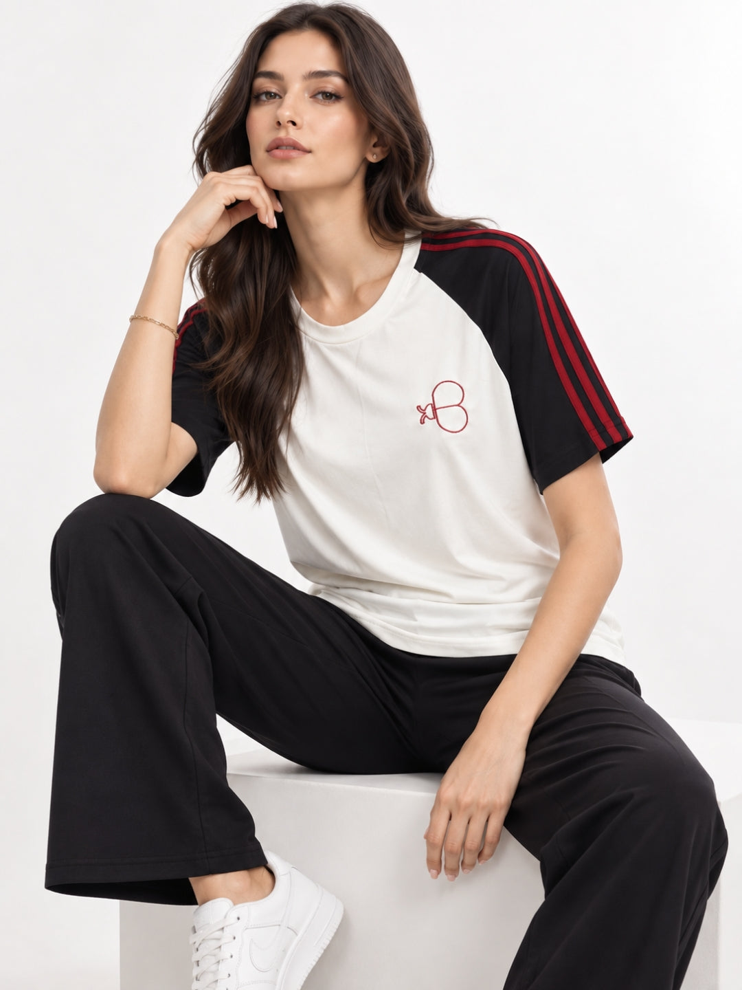 Women’s Contrast Sleeve T-Shirt