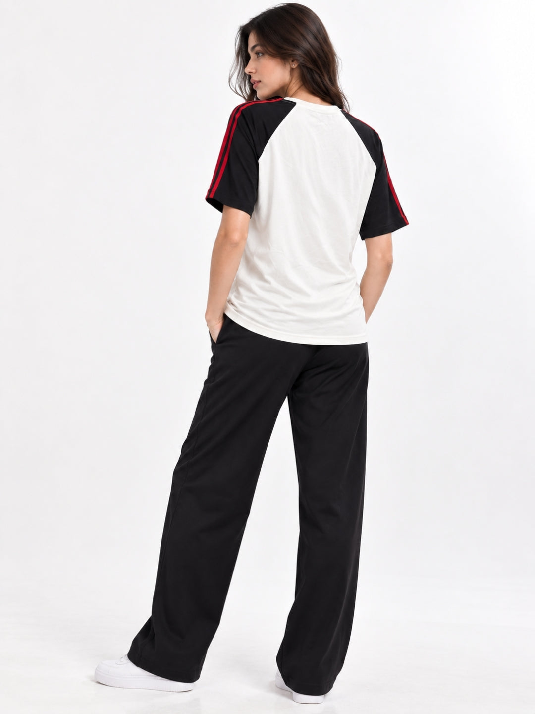 Women’s Contrast Sleeve T-Shirt