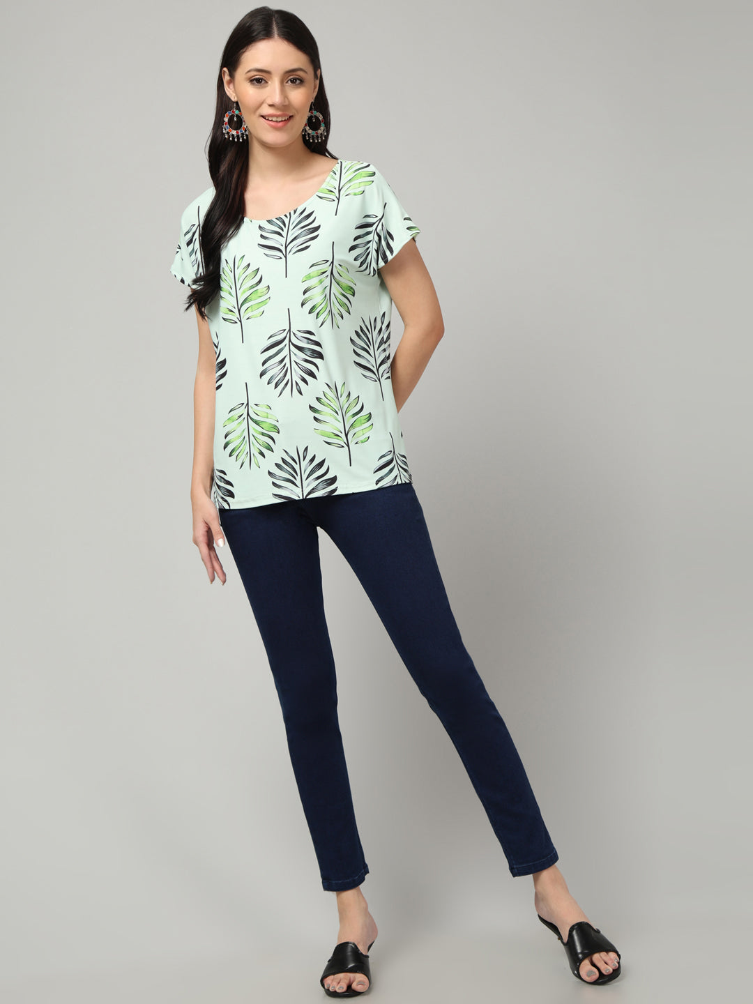 Clobug Stylish Printed Round Neck Top for Women – Trendy Summer Top