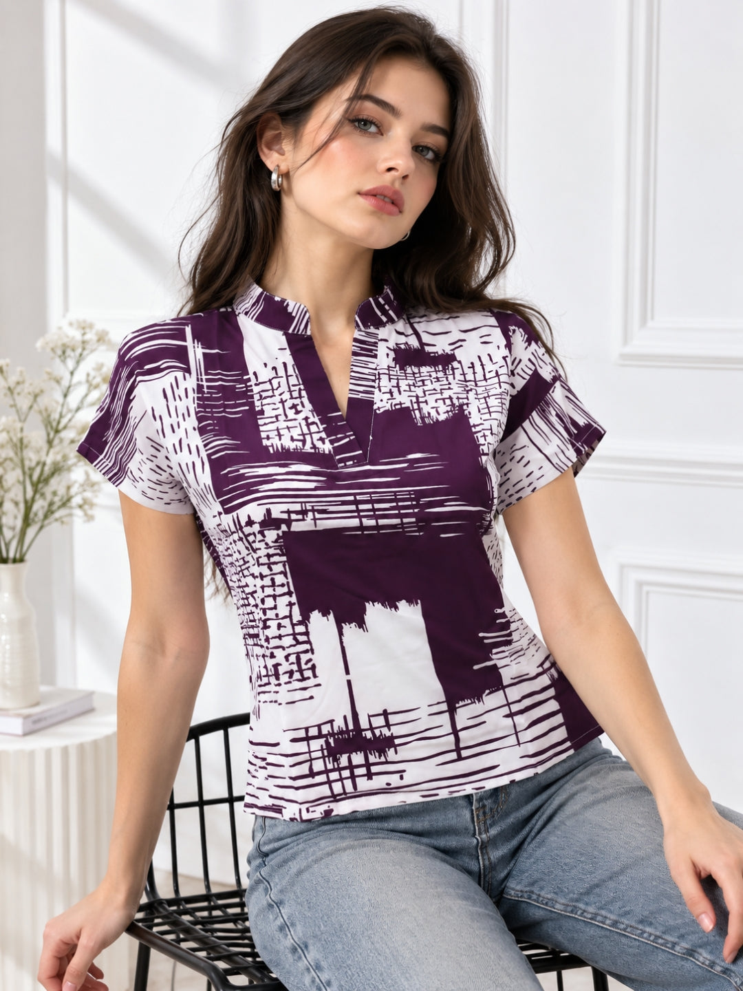 Clobug Stylish Printed V Neck Top for Women – Trendy Summer Top