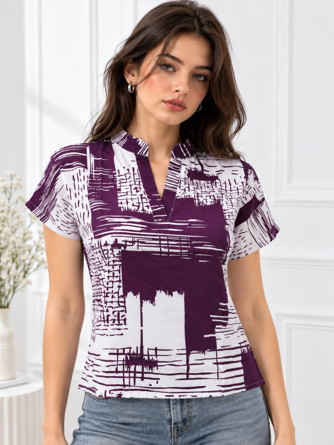 Clobug Stylish Printed V Neck Top for Women – Trendy Summer Top