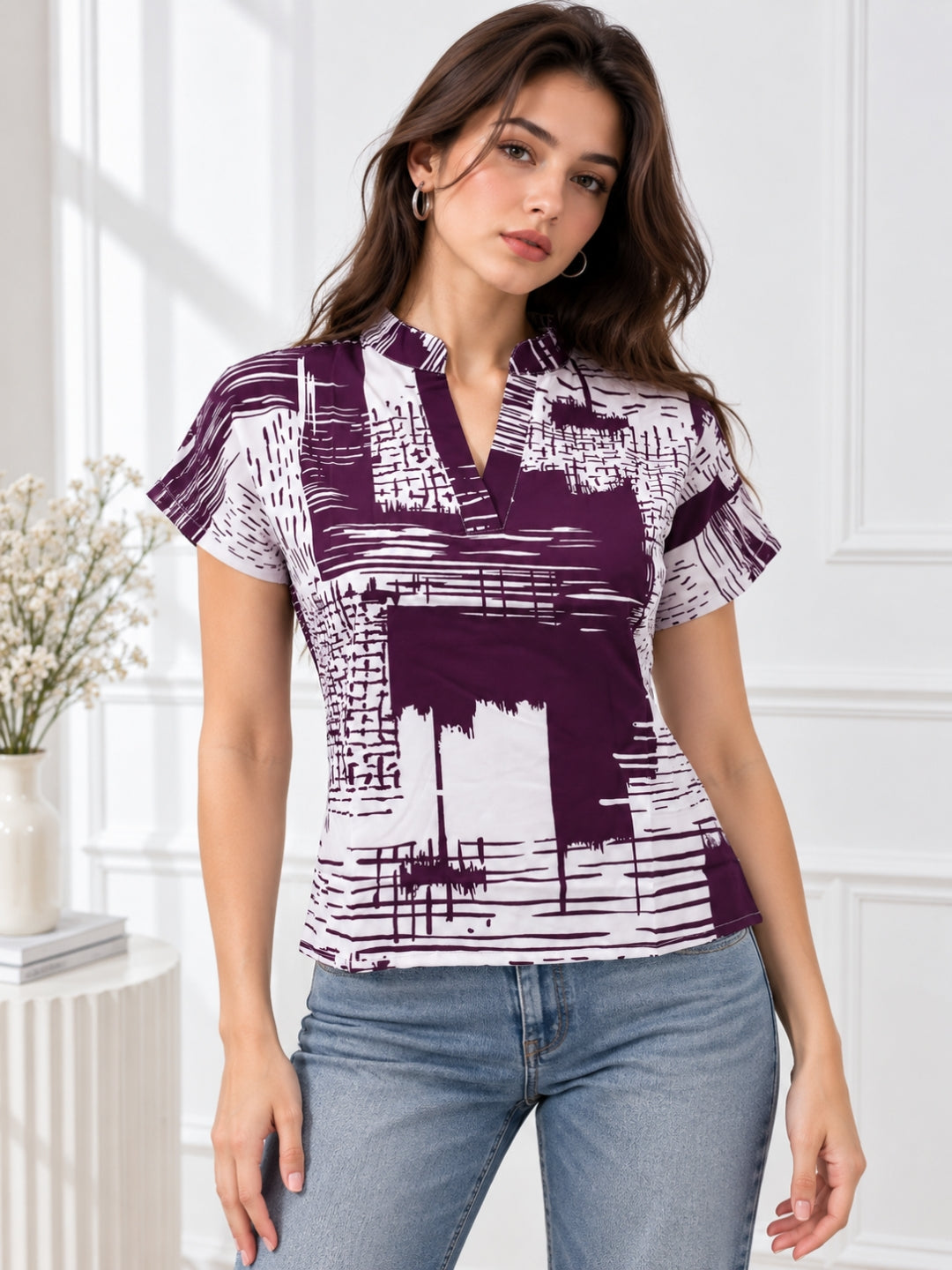 Clobug Stylish Printed V Neck Top for Women – Trendy Summer Top