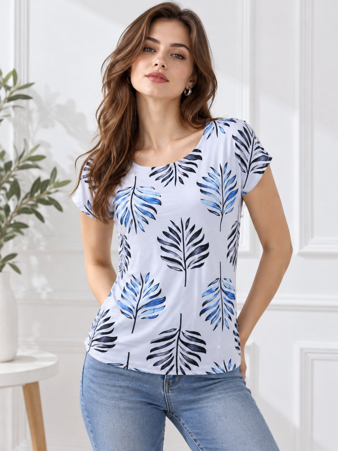 Clobug Stylish Printed Round Neck Top for Women – Trendy Summer Top