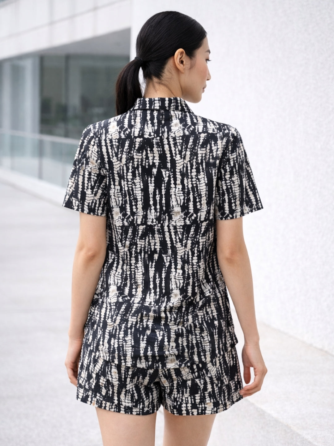 Clobug Women Shirt & Shorts Printed Co-ord Set
