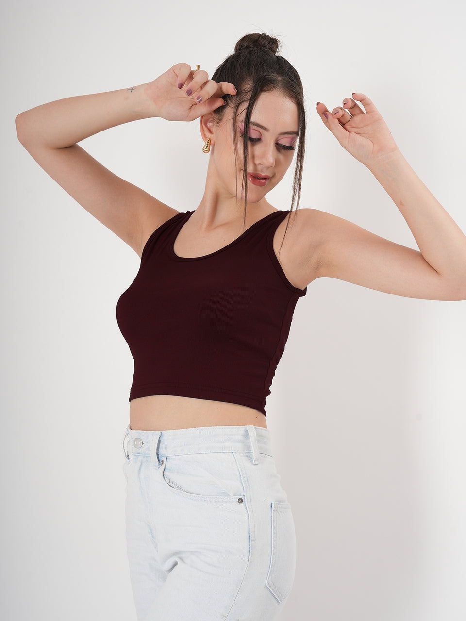 Solid Sleeveless Round Neck Crop Top