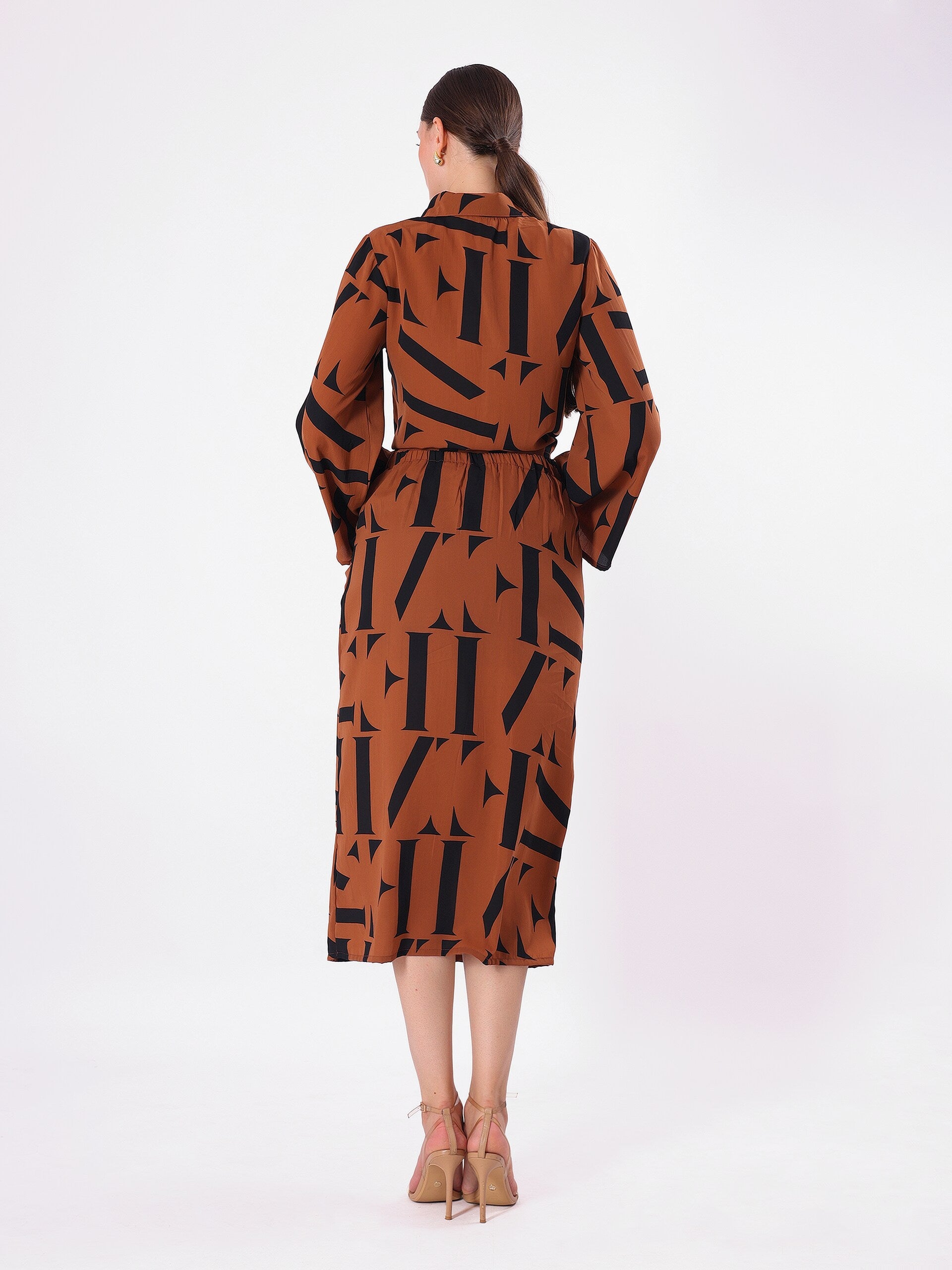 Alphabetic Print Tie Knot & Slit Cord Set