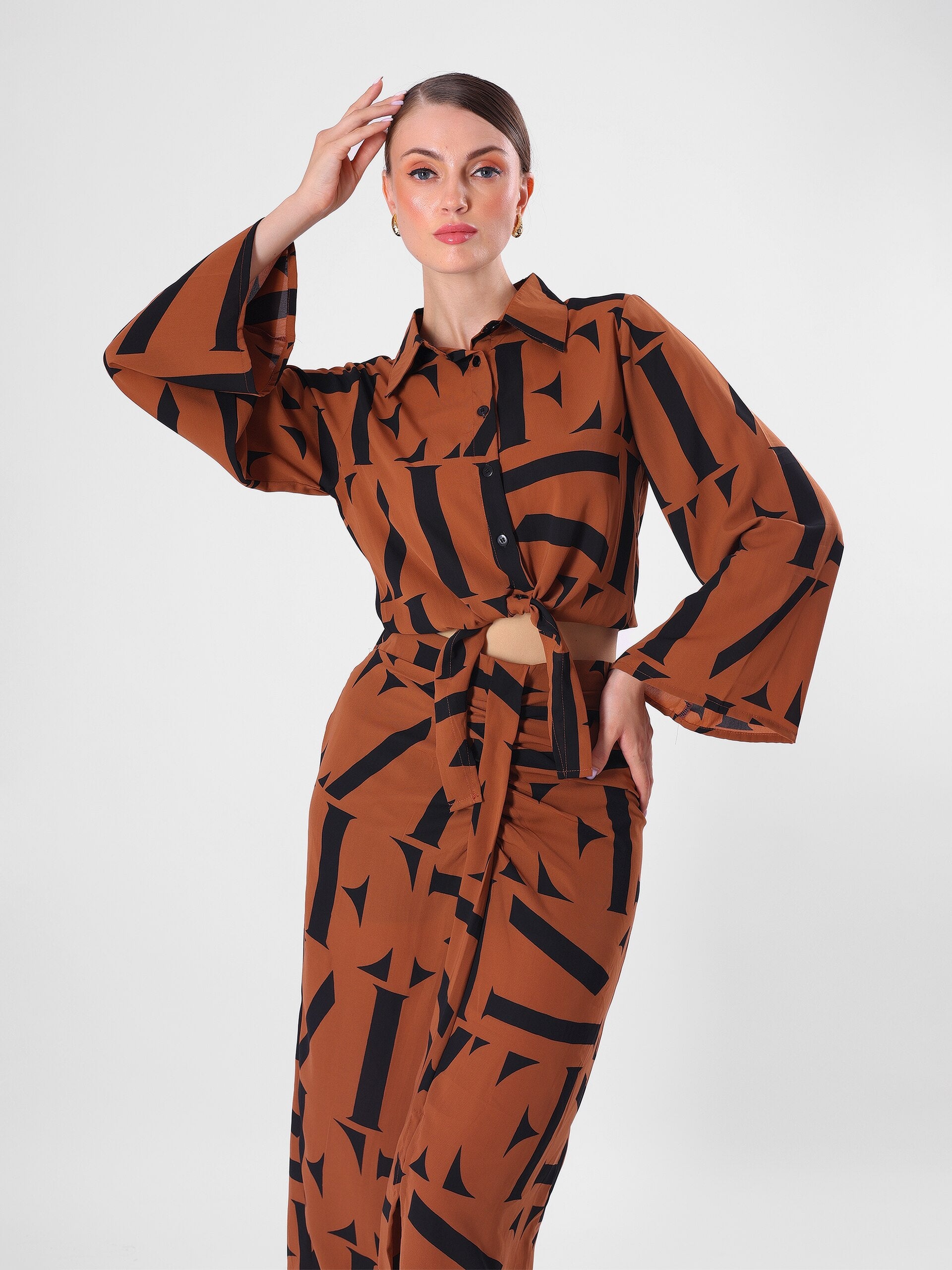 Alphabetic Print Tie Knot & Slit Cord Set