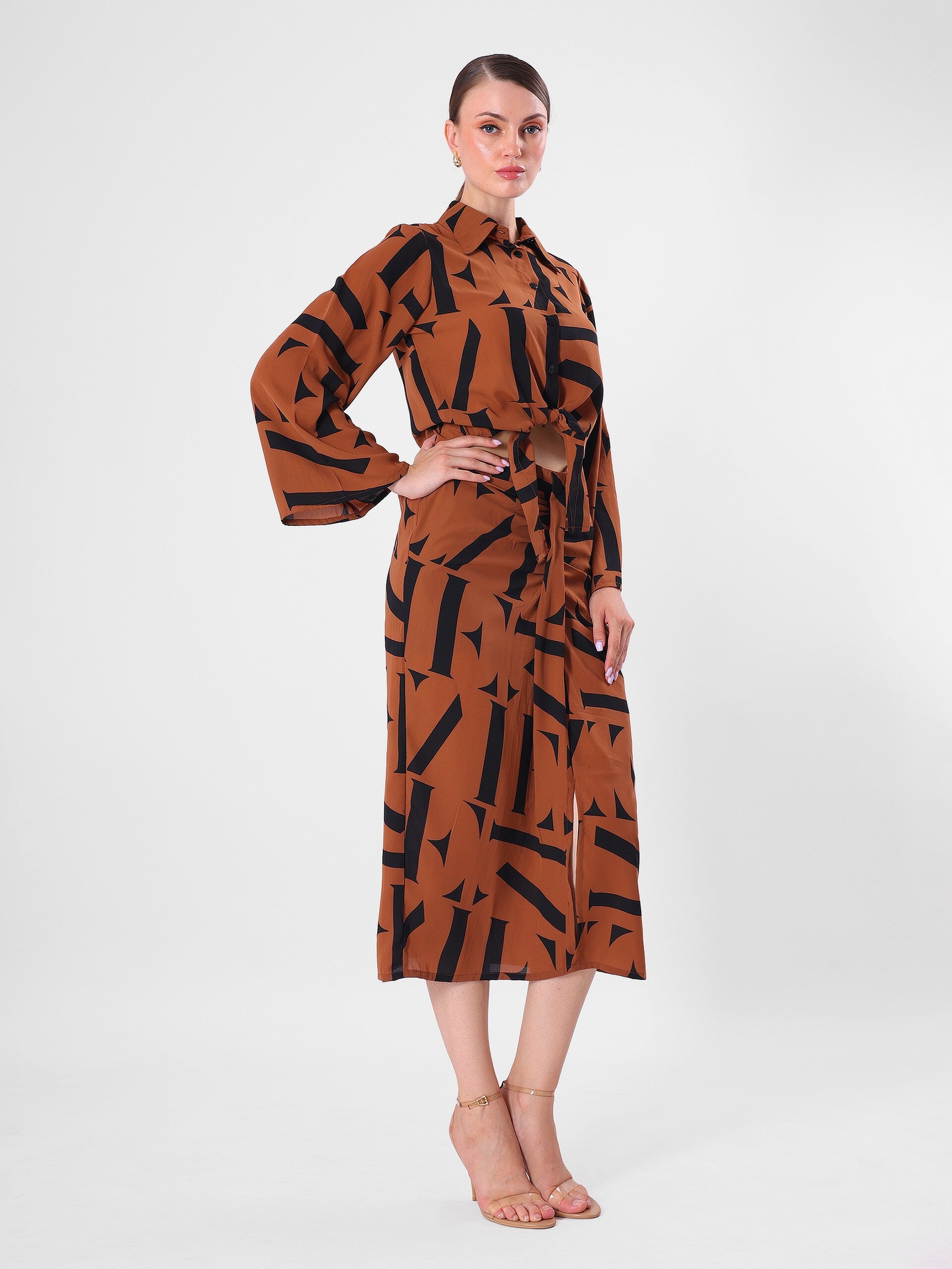 Alphabetic Print Tie Knot & Slit Cord Set