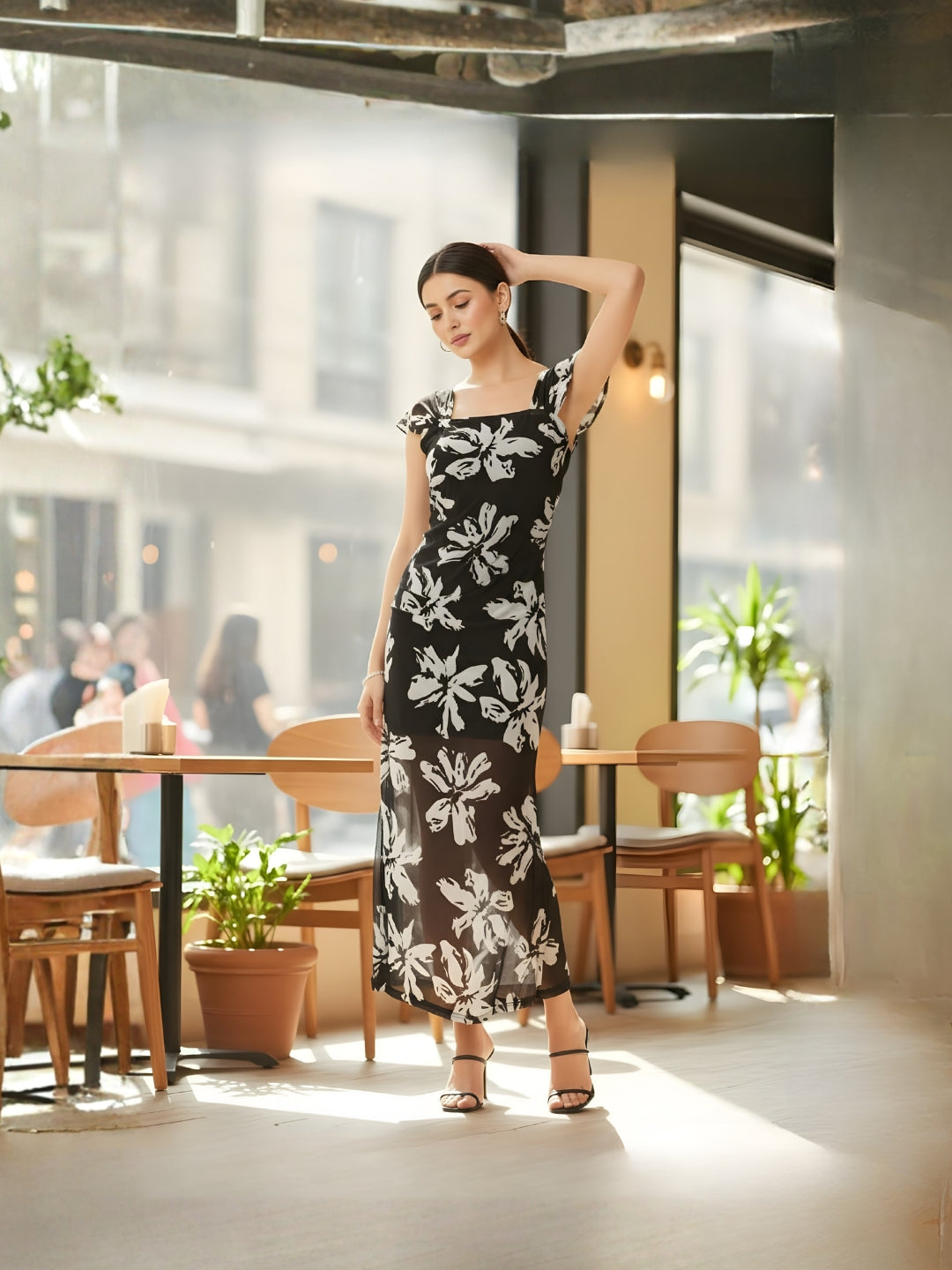 Clobug Black Floral Square Neck Elegant Maxi Dress