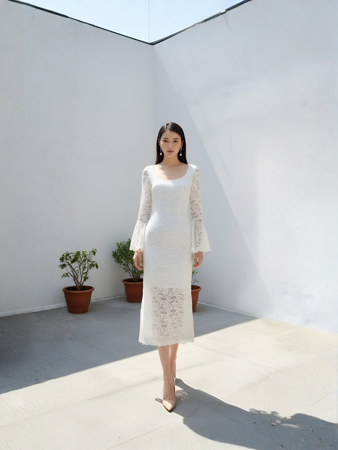 Clobug Elegant Lace Midi Dress – Flare Sleeve Classic Fit