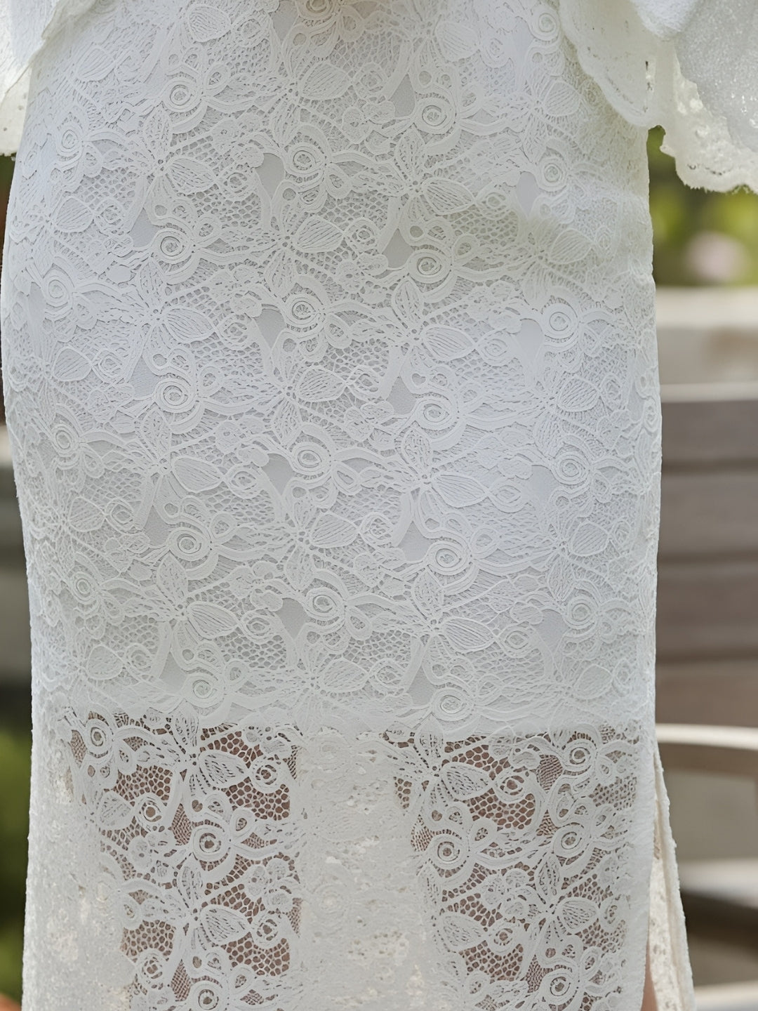 Clobug Elegant Lace Midi Dress – Flare Sleeve Classic Fit
