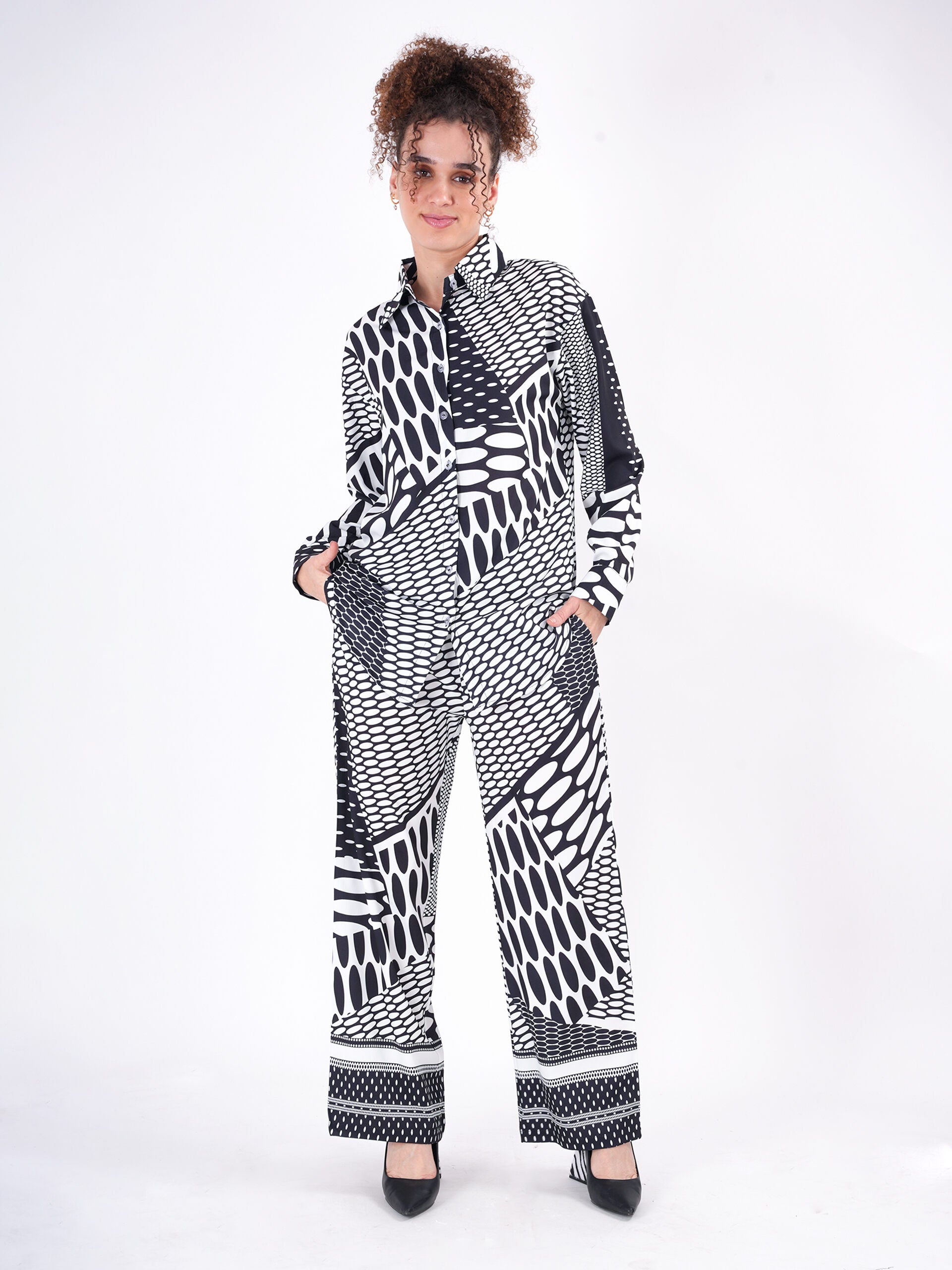 Black Bold Pattern Cordset
