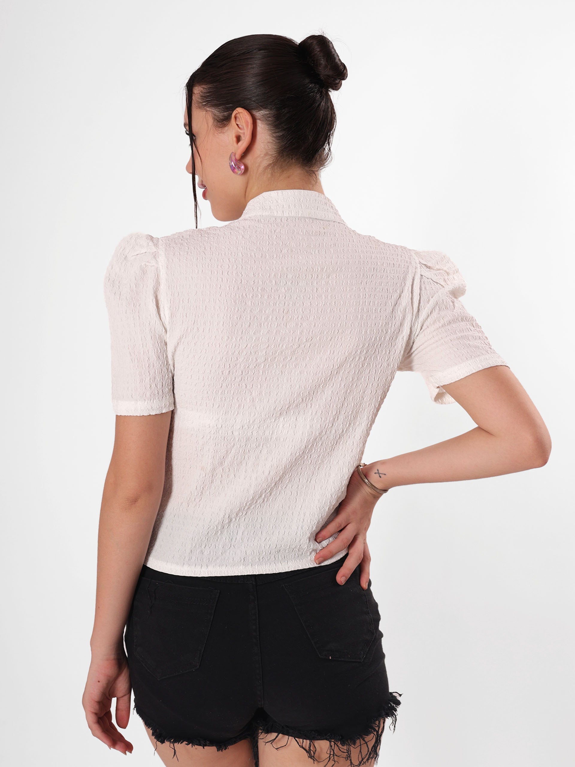 Bow Strings Front Cut Shirt