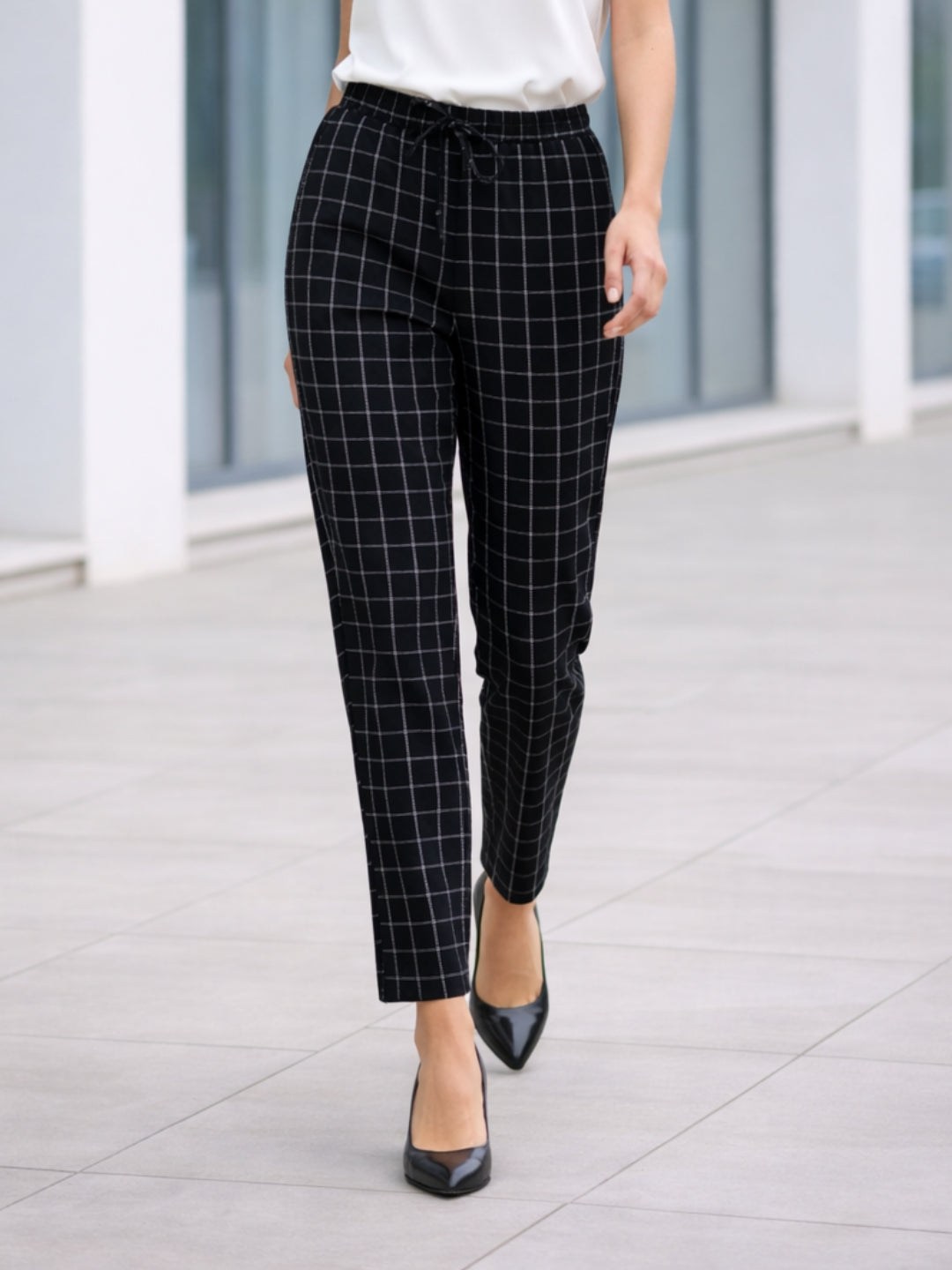 Clobug Women Printed Regular Fit Trouser