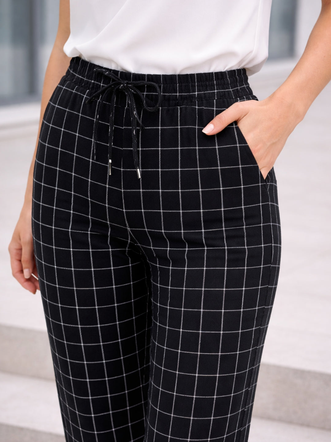 Clobug Women Printed Regular Fit Trouser