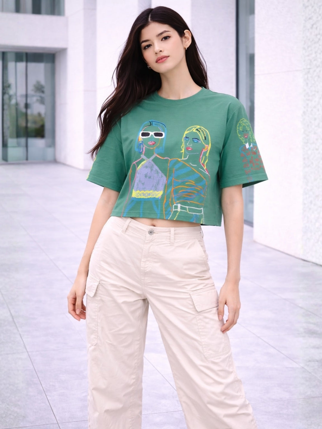 Clobug Women Oversized Graphic Print Crop T-Shirt