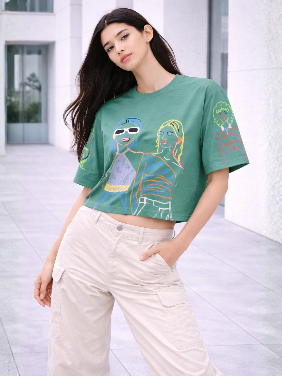 Clobug Women Oversized Graphic Print Crop T-Shirt
