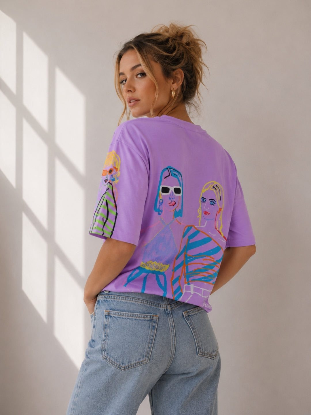 Clobug Women Oversized Graphic Print Crop T-Shirt