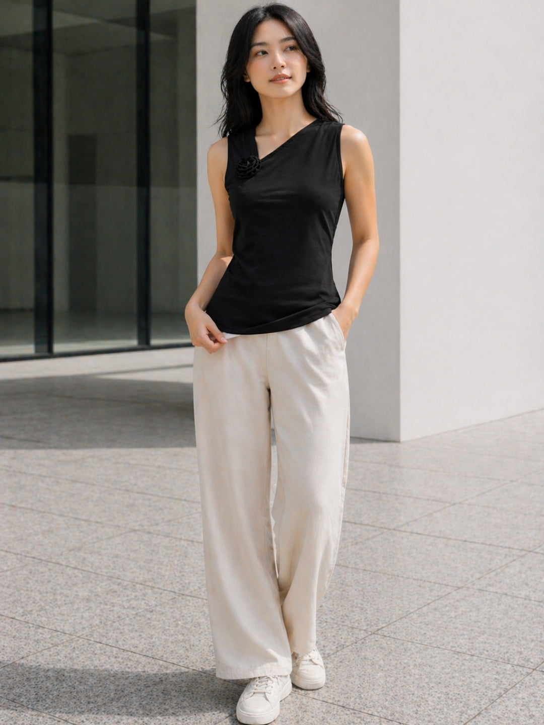 Clobug Women Sleeveless Asymmetric Neck Top