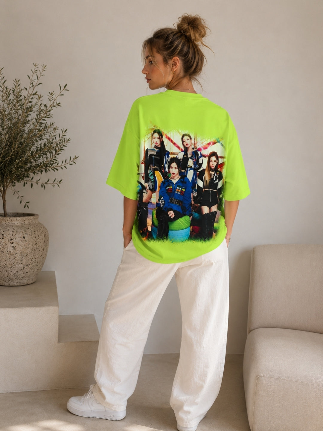 Clobug Women Oversized Graphic Print T-Shirt