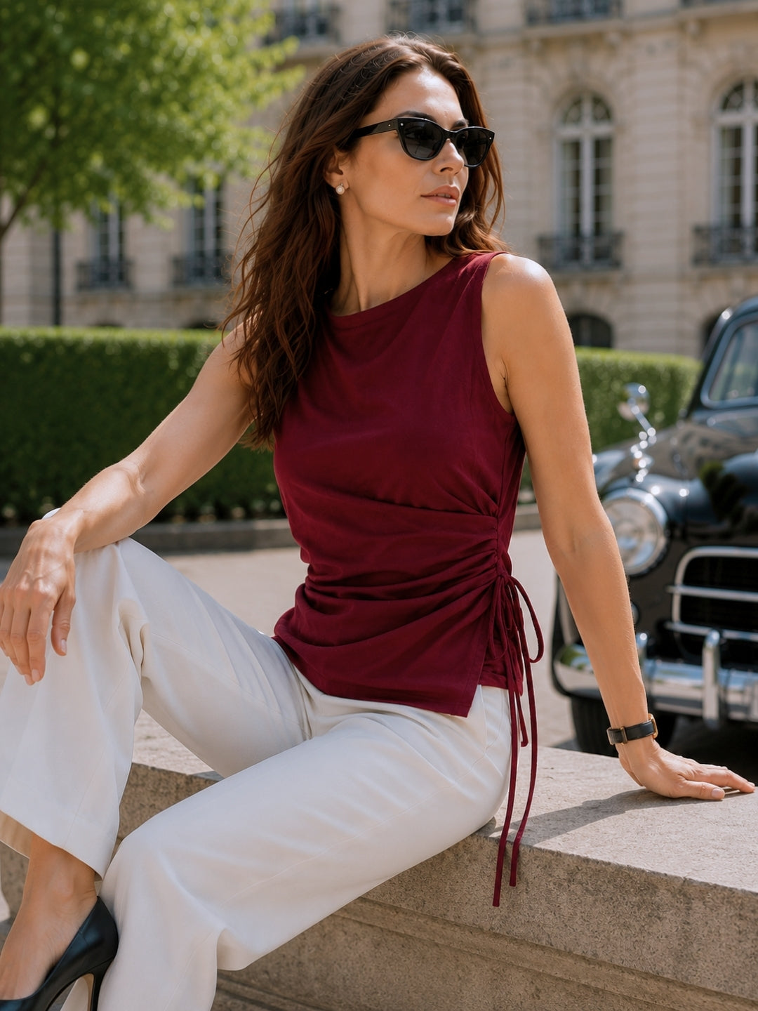 Women's Sleeveless Boat Neck Top